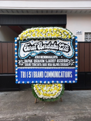 Papan Bunga Duka di Karangturi
